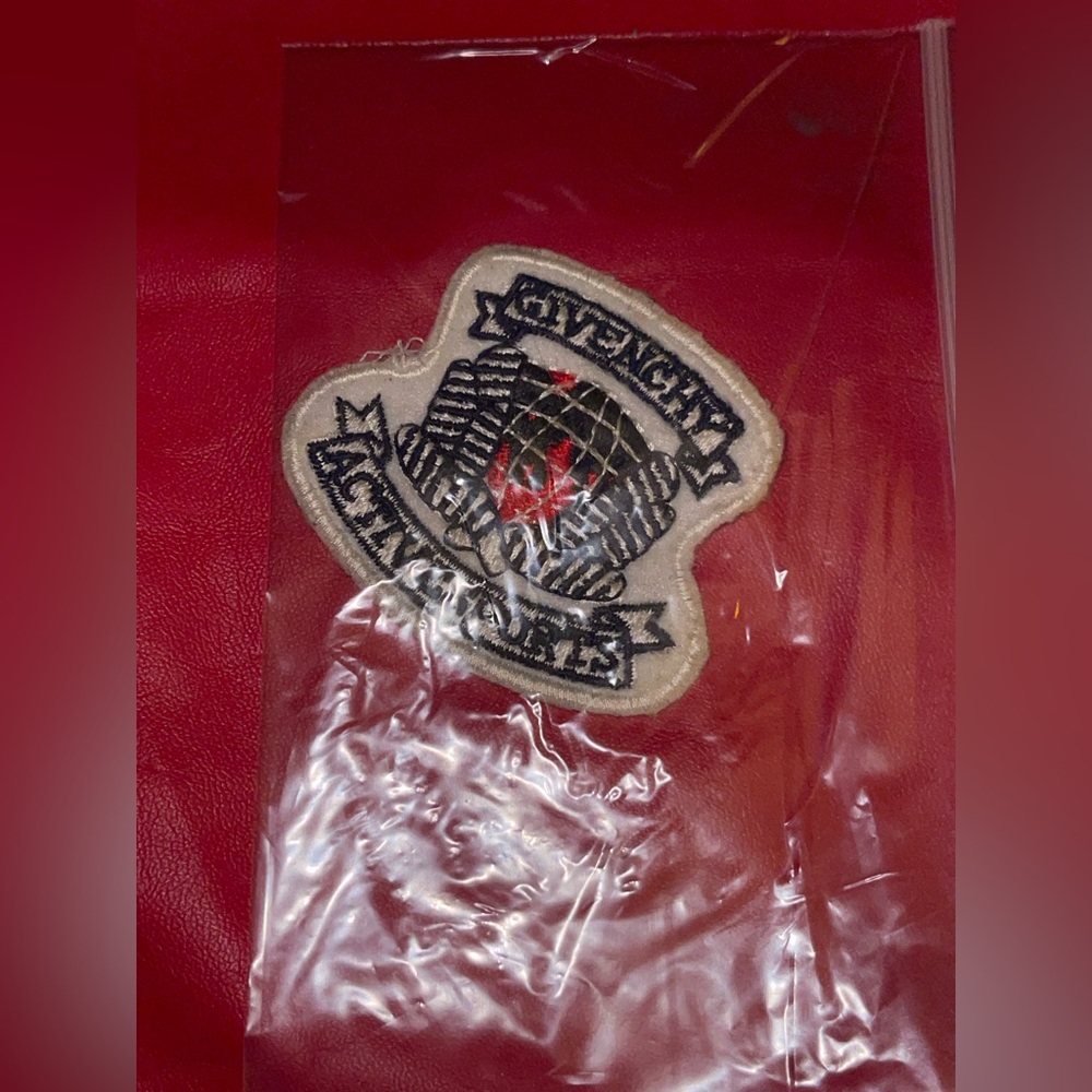 Givenchy Active Sports Vintage Windbreaker Sew On Patch.